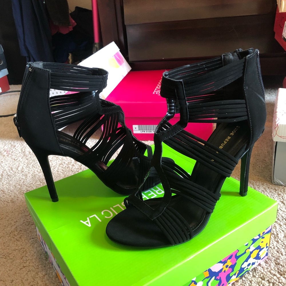 Black pentagon Shoe Republic LA